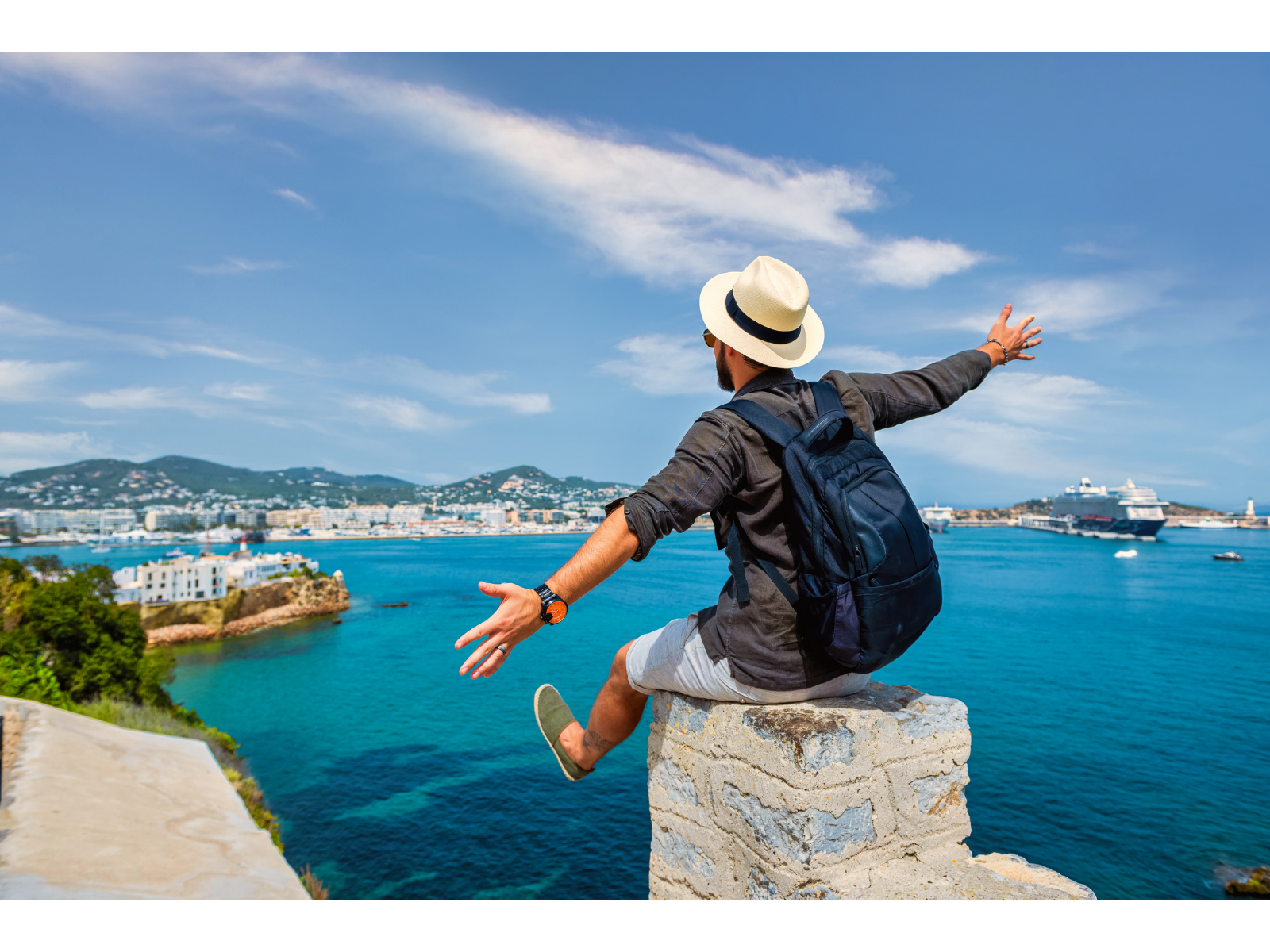 Pessoa contemplando vista ao mar — menos planilha, mais vida